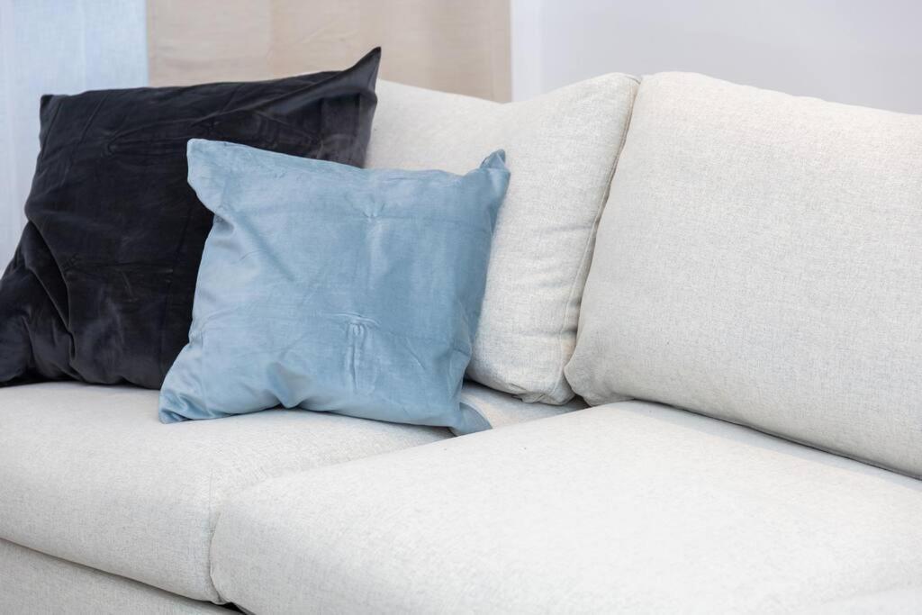Orestaliving - Spacious 2Br On The Danube Canal فيينا المظهر الخارجي الصورة